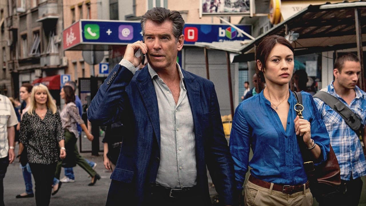 The November Man still 4