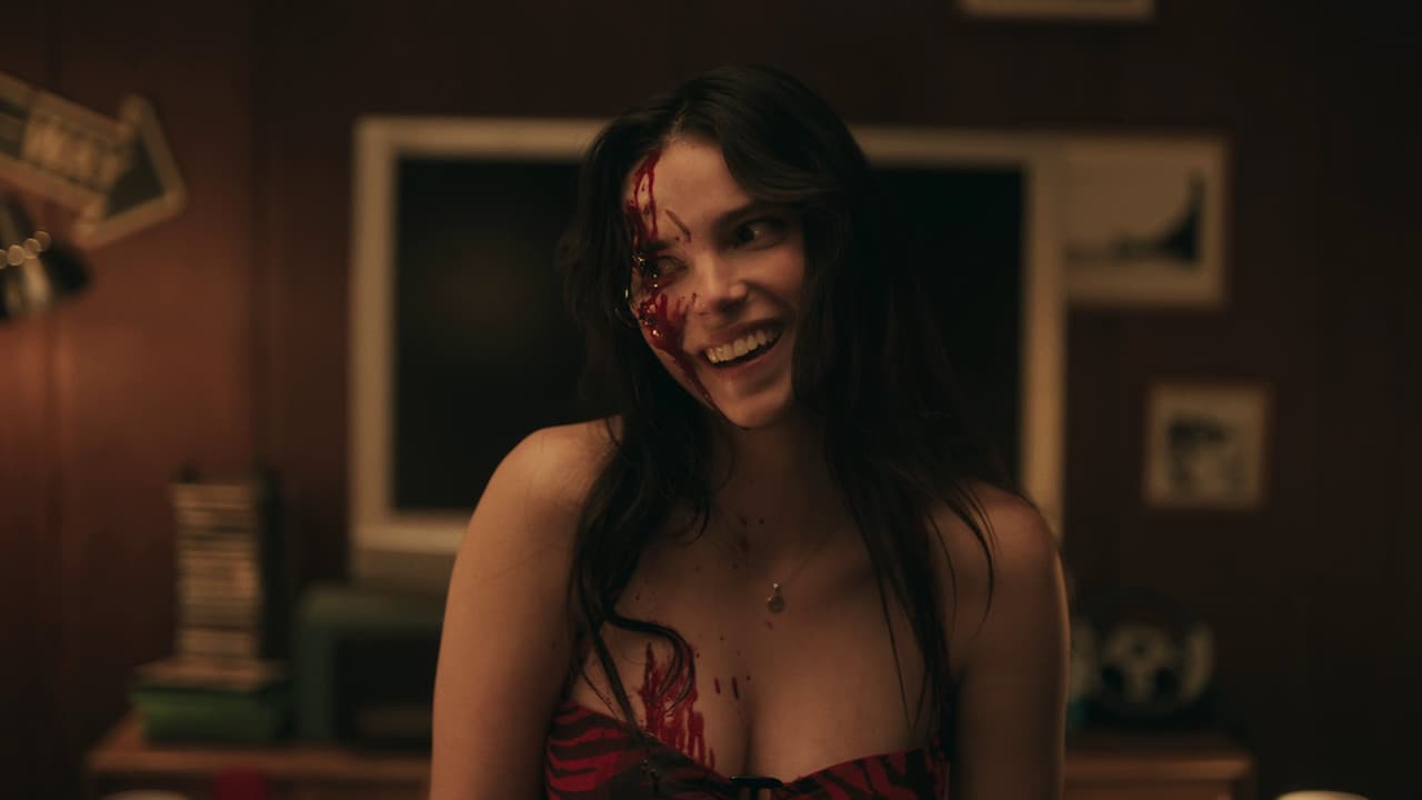 Obsession Movie Review: A Tense & Gripping Thriller still 6