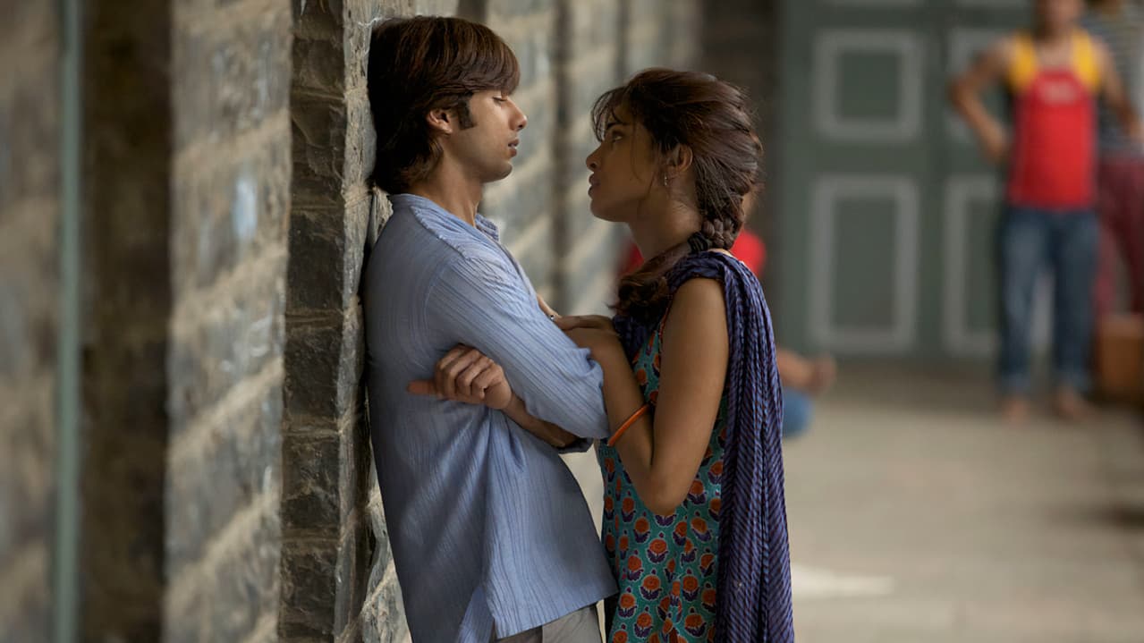 Kaminey still 3