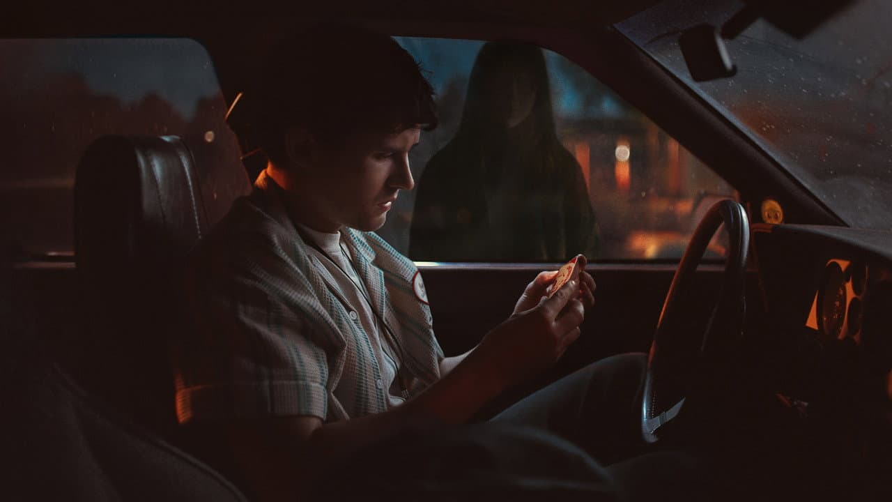 Obsession Movie Review: A Tense & Gripping Thriller still 1