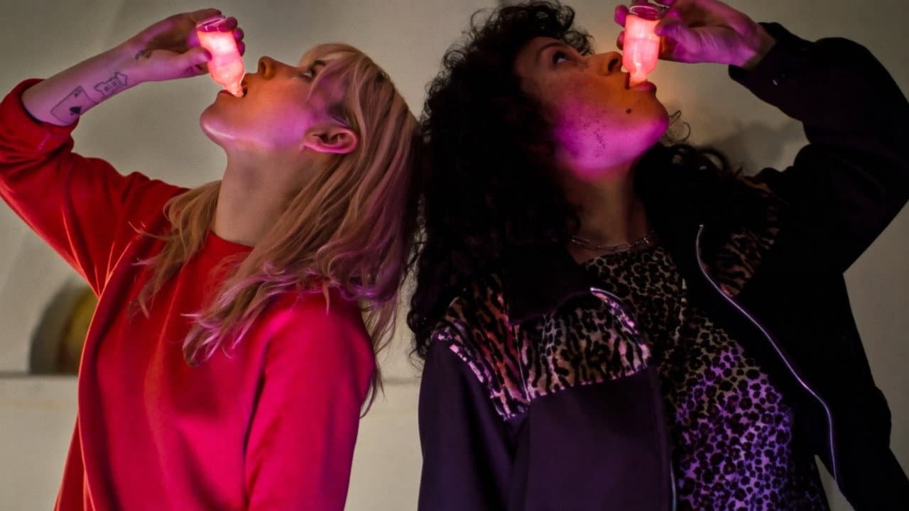 The Wrong Girls (2026) Review: A Sci-Fi Crime Caper still 5