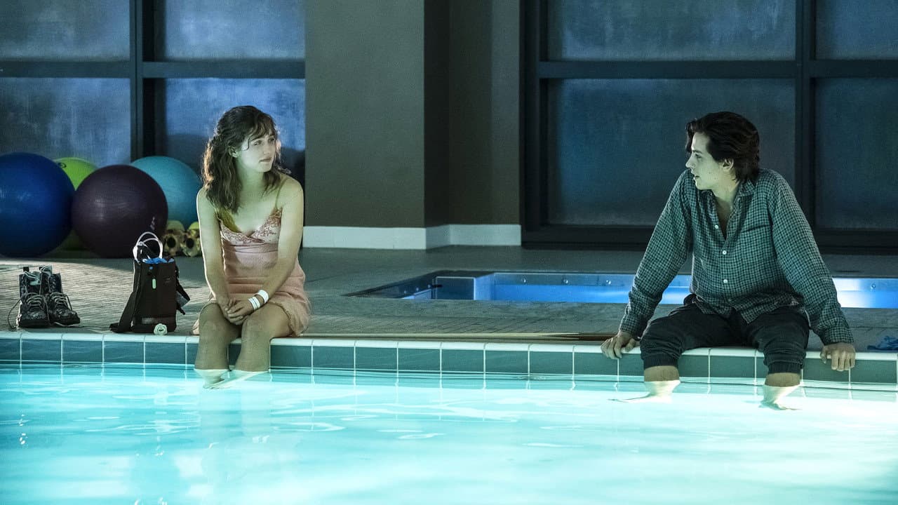 Five Feet Apart still 3