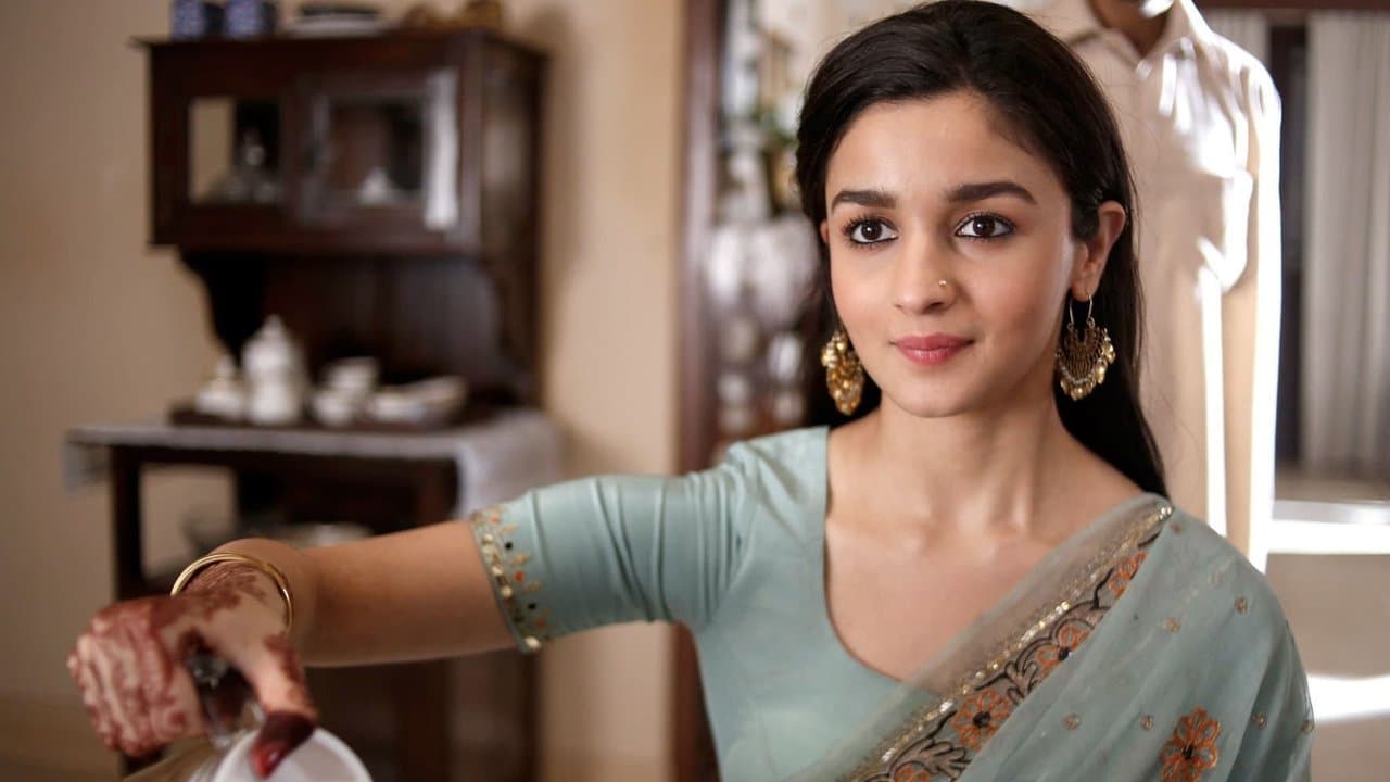 Raazi still 2
