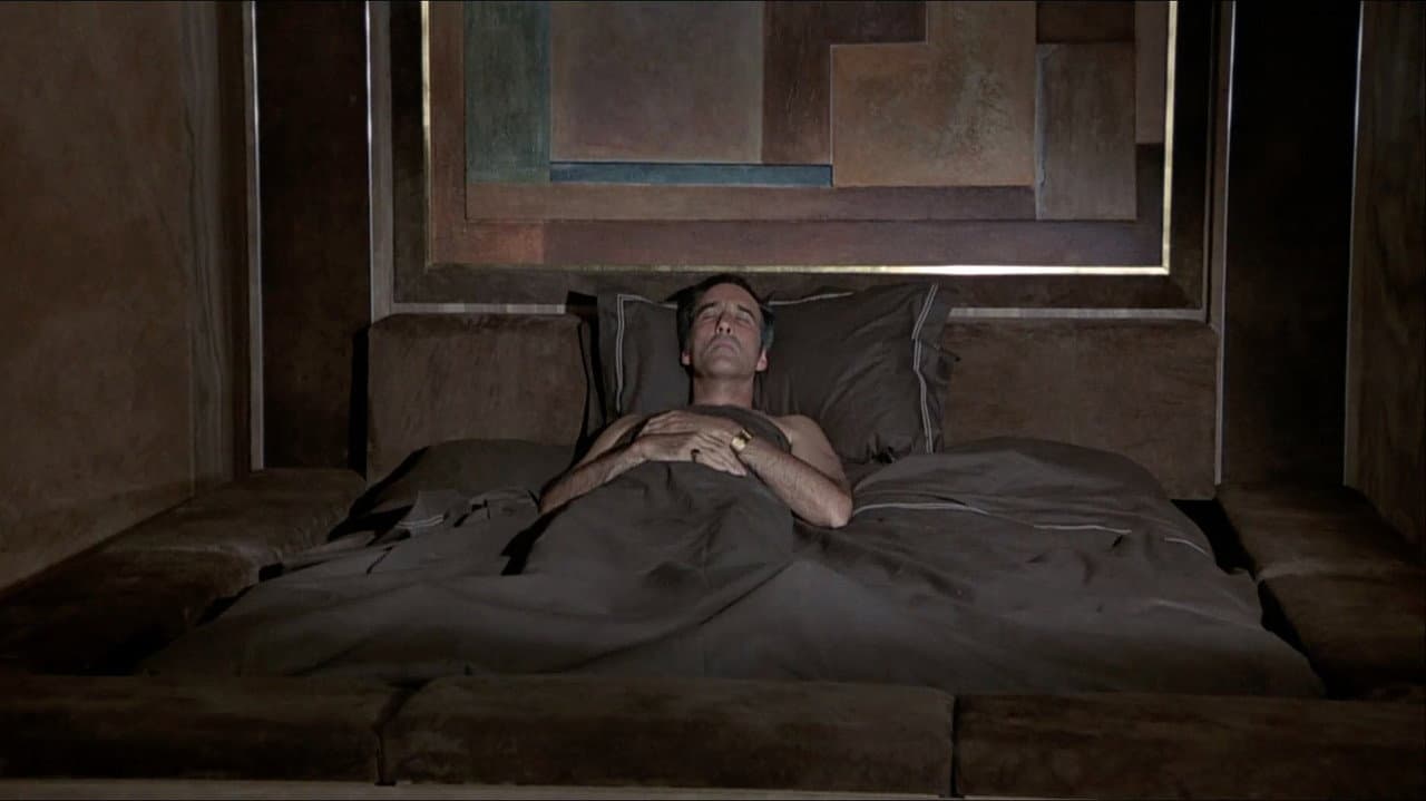 The Man with the Golden Gun still 3