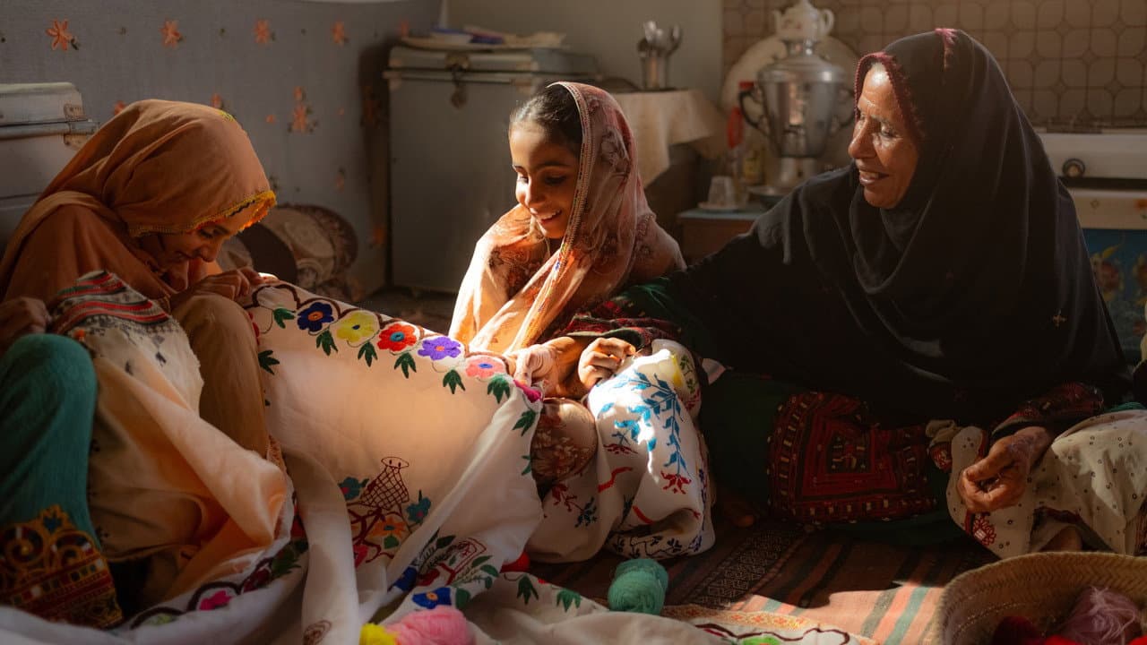 Majid Majidi's Midday Meal Wins Busan Grand Prize still 4