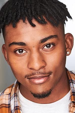 Snoop Dogg Biopic Casts Camron Jones as Tupac Shakur