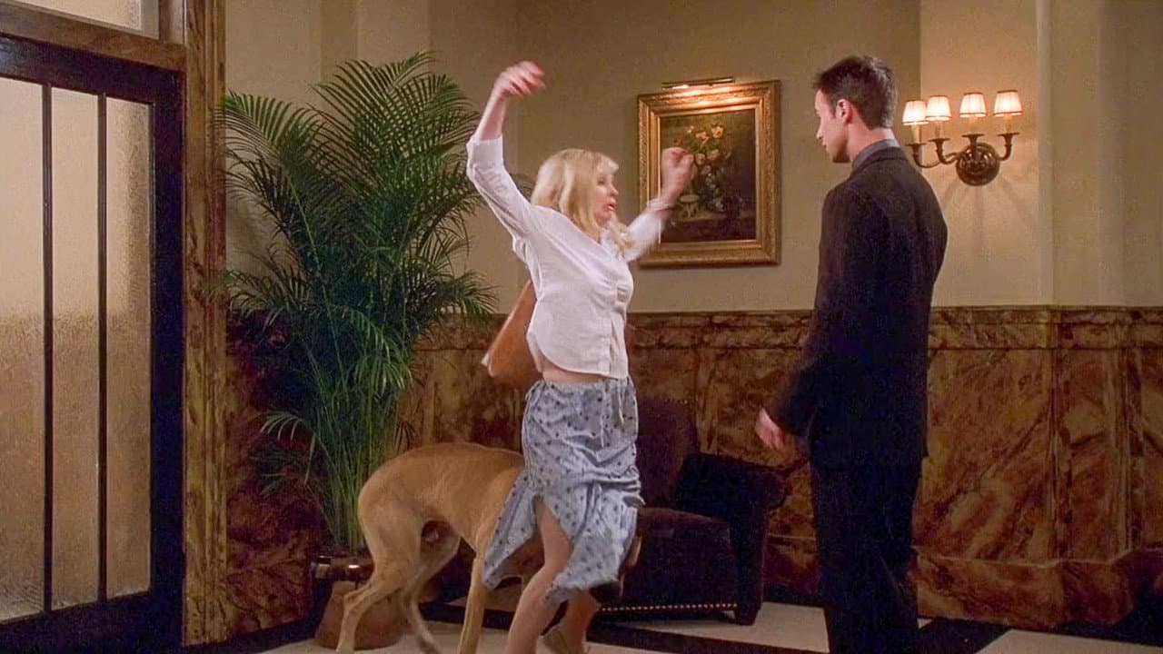 Head Over Heels still 5