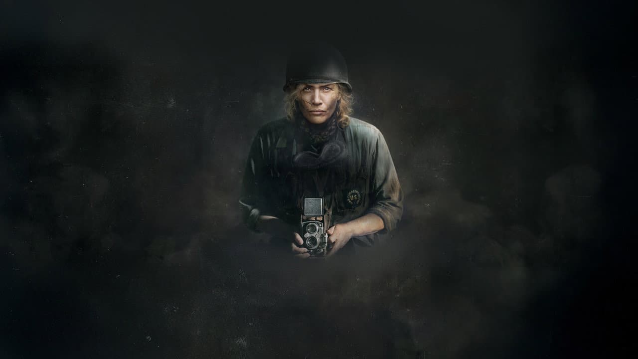 Lee still 3