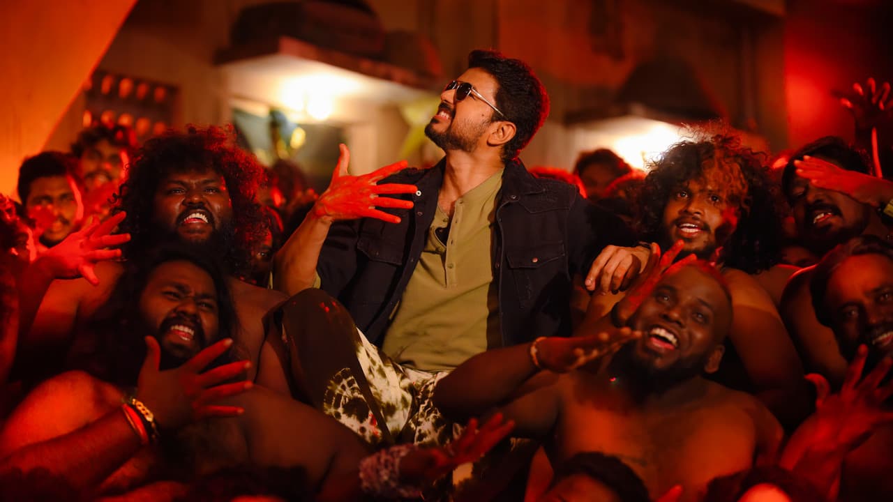 Bigil still 1