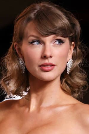 Taylor Swift Rocks Academy Gala With First Band Set Since